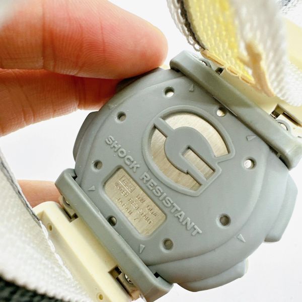 A2405-2-34 １円スタート クオーツ　稼働品　CASIO　カシオ　G-SHOCK　ジーショック　メンズ腕時計　ホワイト　DW-004_画像5