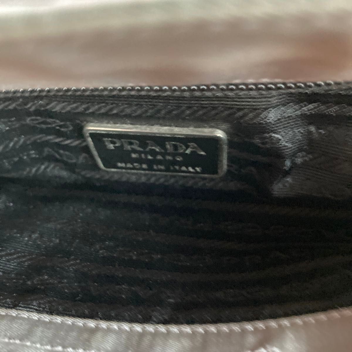 PRADA トートバッグ