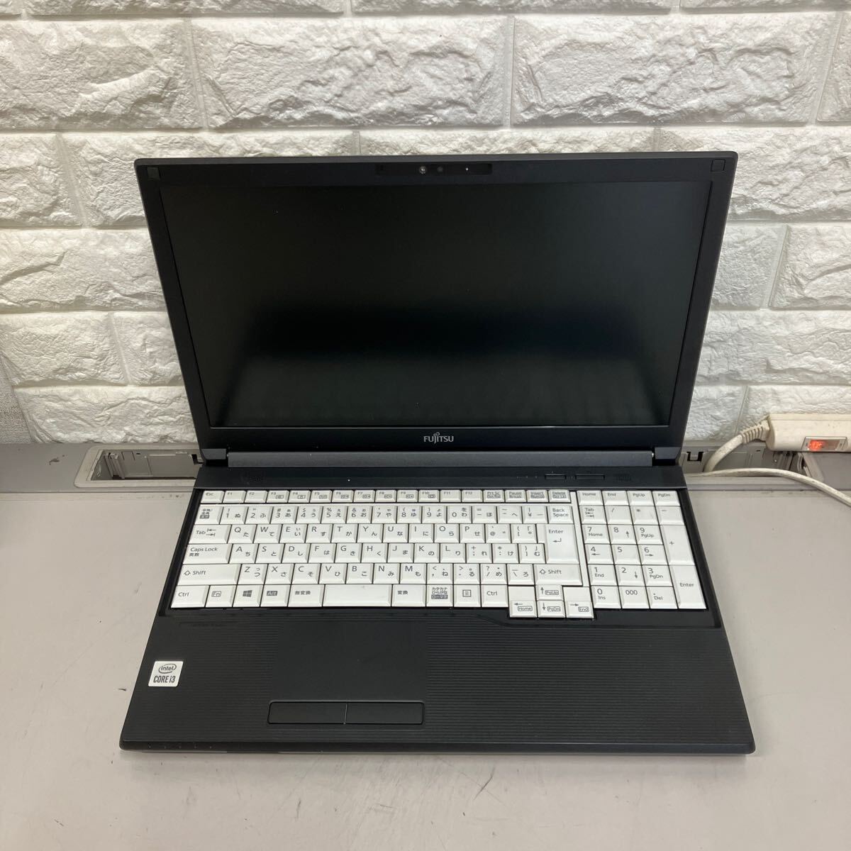 L107 富士通 LIFEBOOK A5510/FX FMVA8804XP Core i3 10110U メモリ8GB ジャンク_画像1