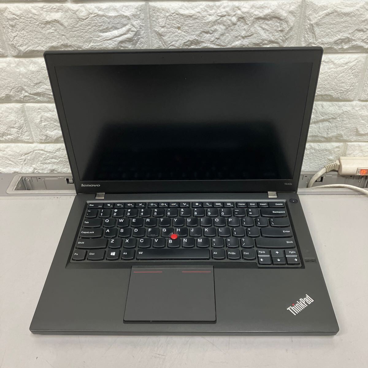 L139 Lenovo ThinkPad T440S CPU不明 メモリ無し ジャンクの画像1