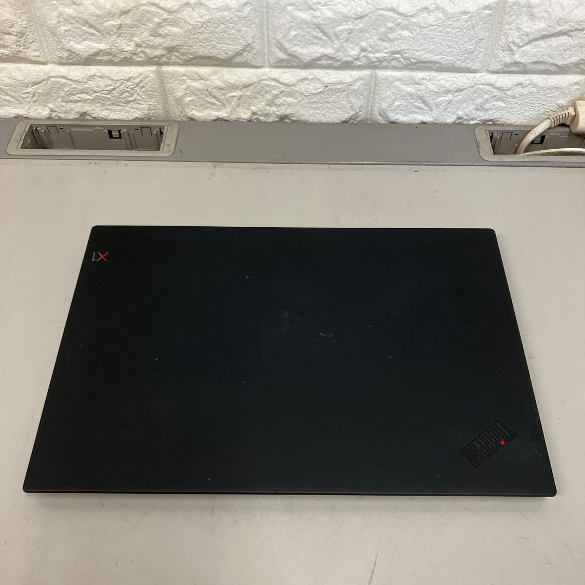 M199 Lenovo ThinkPad X1 carbon Core i5 8350U メモリ8GB ジャンク_画像5
