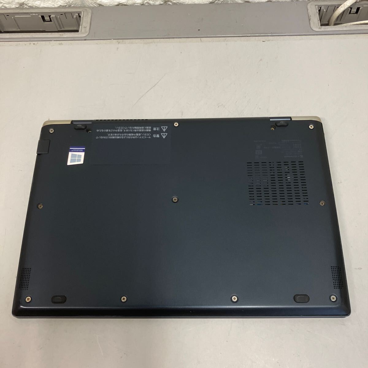 O129 TOSHIBA dynabook G83/DN PG8DNTCCGL7FD1 Core i5第8世代 ジャンク_画像4