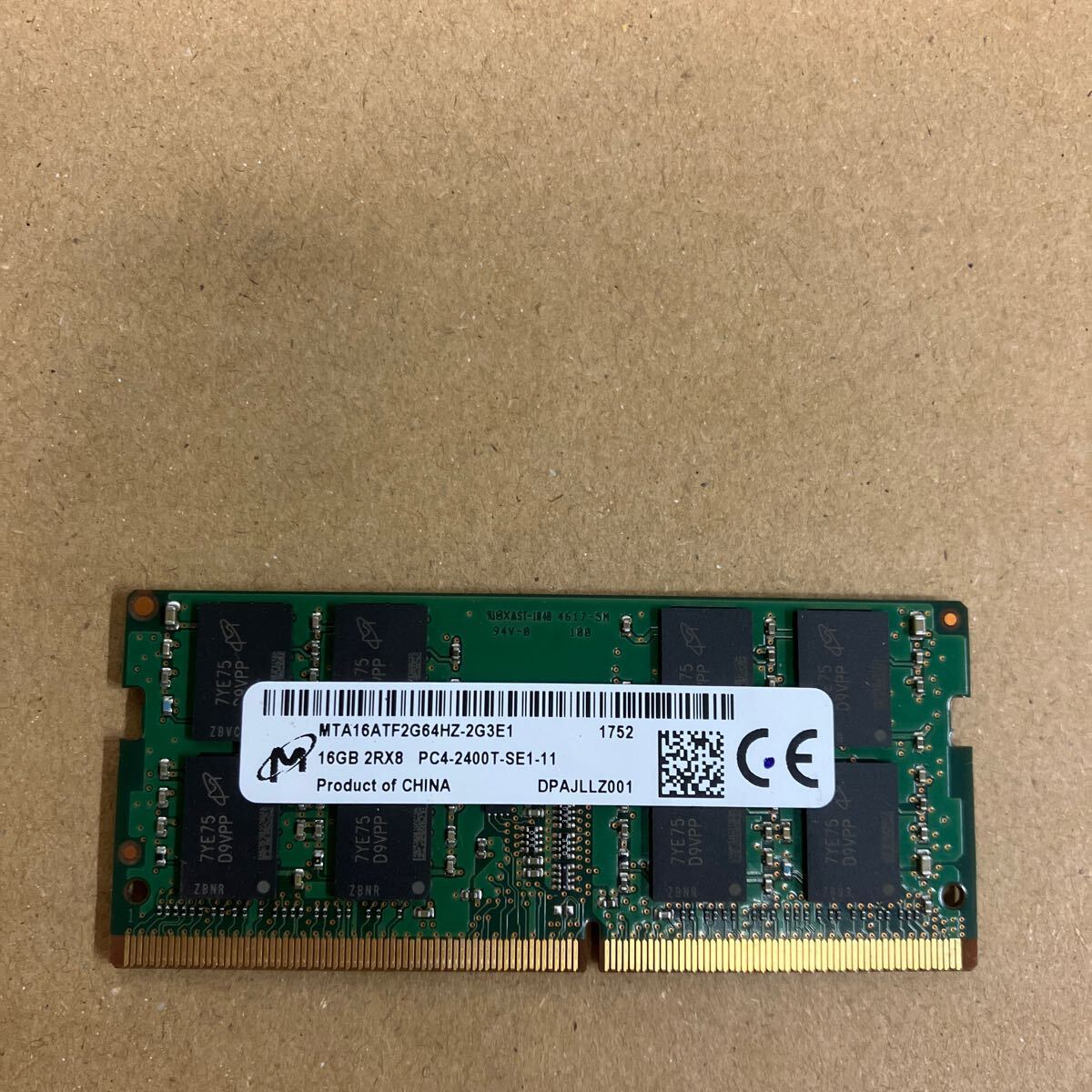 O161 Micron ノートPCメモリ 16GB 2Rx8 PC4-2400T 動作確認品　_画像1