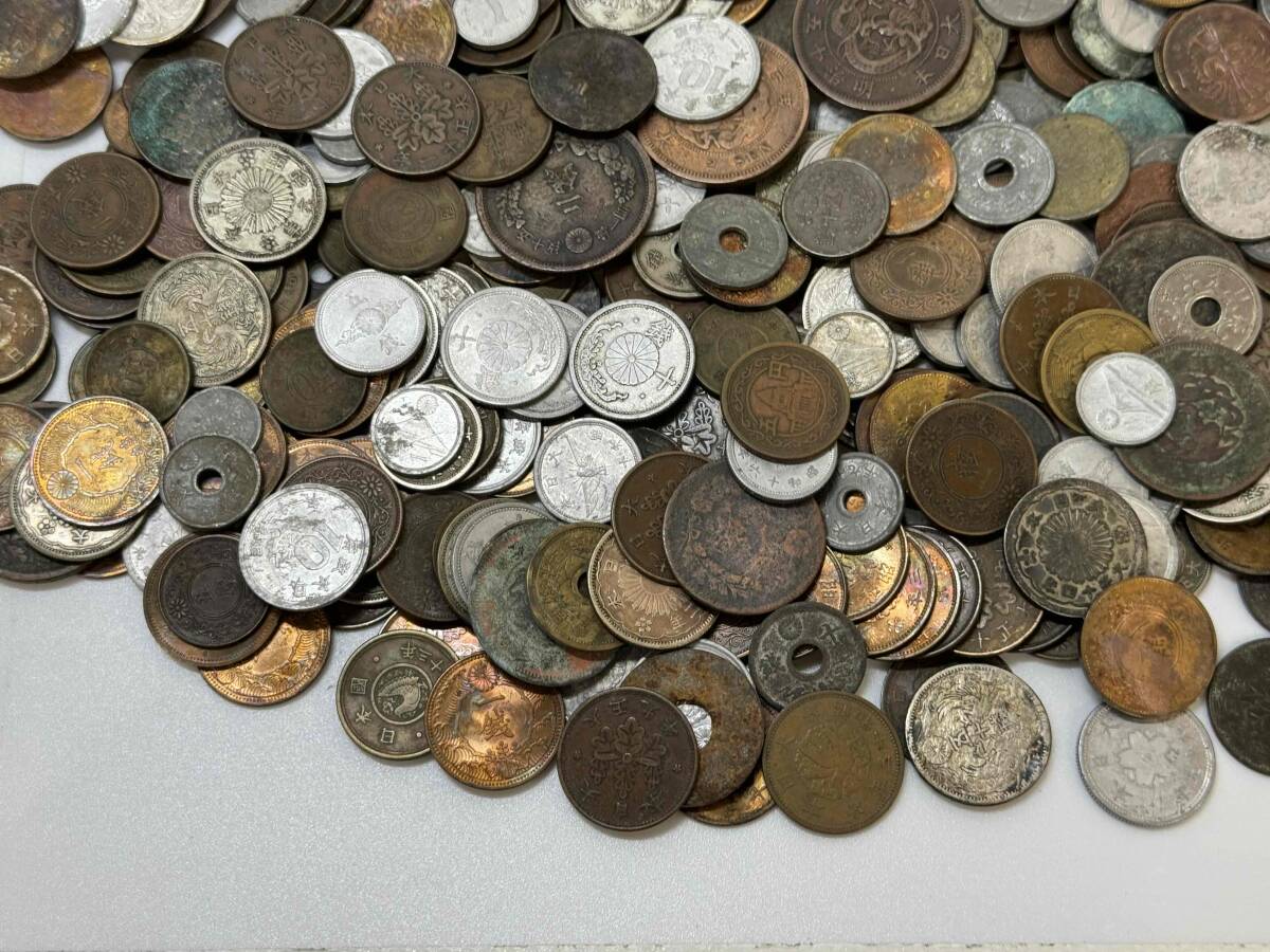  F3124aN 1円～ 古銭 おまとめ 約3.5kg コイン 硬貨 いろいろ 大量 日本 アジア 等 ジャンク品 同梱不可の画像9