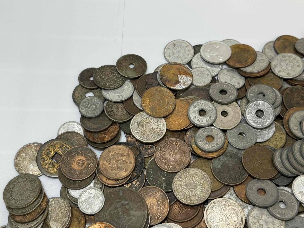  F3124aN 1円～ 古銭 おまとめ 約3.5kg コイン 硬貨 いろいろ 大量 日本 アジア 等 ジャンク品 同梱不可の画像2