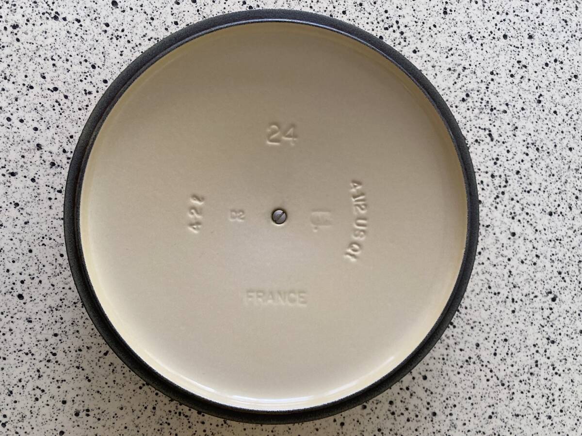 LE CREUSET ル・クルーゼ ココット・ロンド 24cm イエロー ホーロー 琺瑯 両手鍋 の画像4