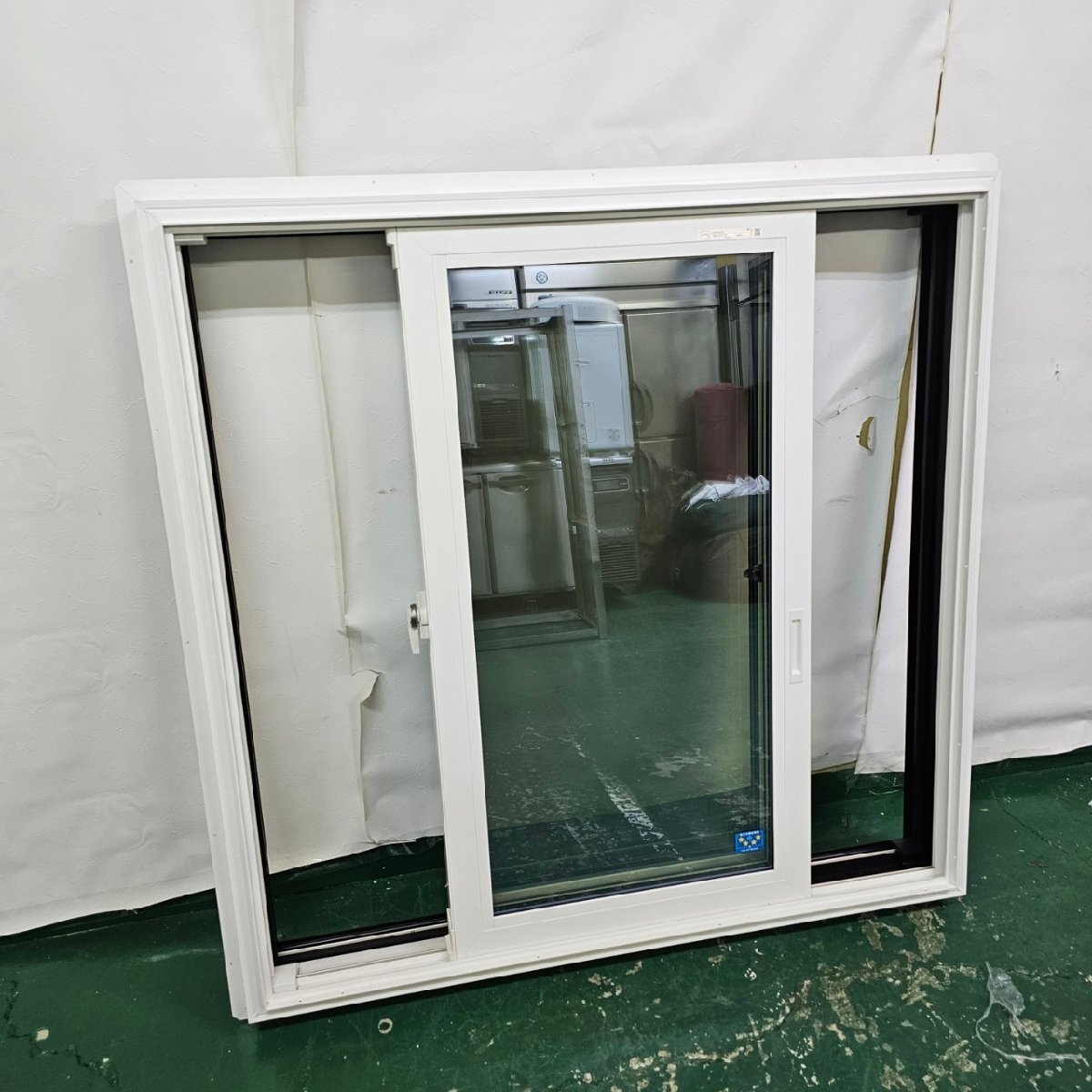 mote Leroux m exhibition goods height performance Triple glass resin window YKK AP APW430 frame equipped /C4170