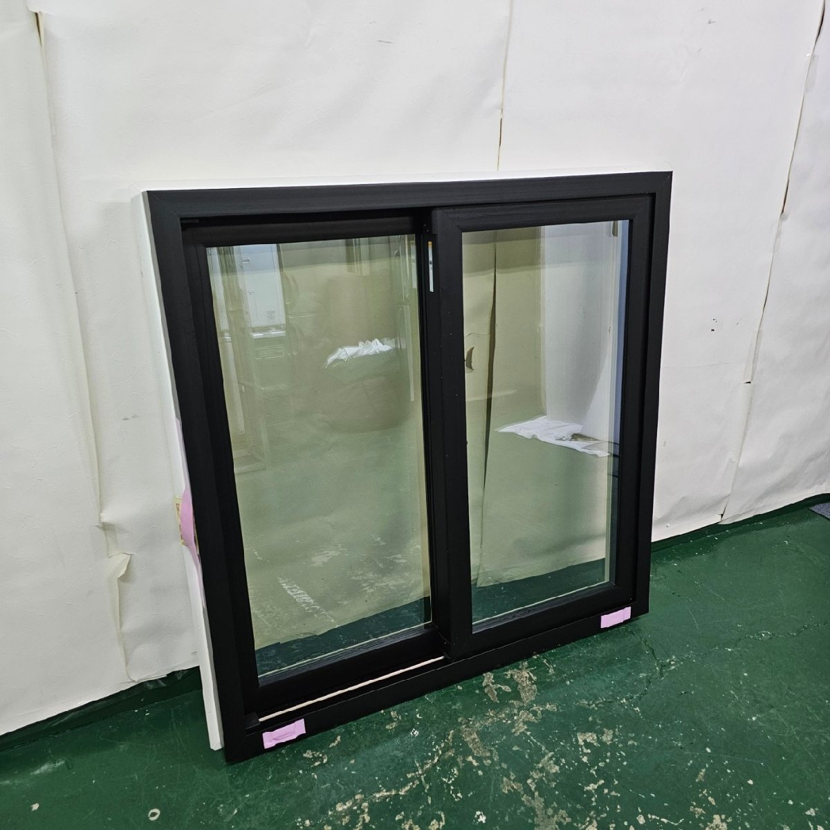 mote Leroux m exhibition goods height performance Triple glass resin window YKK AP APW430 frame equipped /C4170