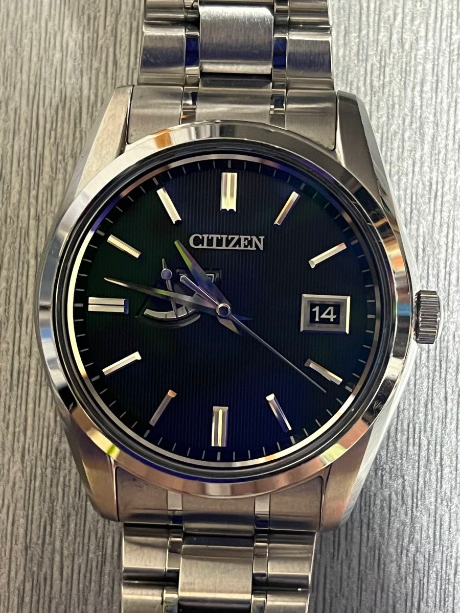 シチズン CITIZEN AQ3001-54E A080-S082706黒文字盤 稼働品 腕時計 美品