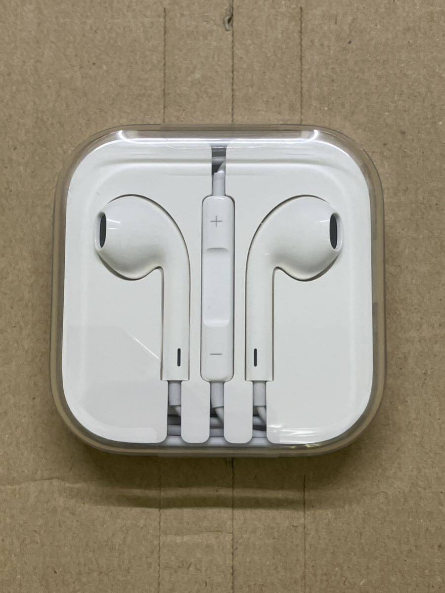 【未使用】純正 iPhone マイク付き イヤホン ミニプラグ アップル Apple／EarPods with 3.5mm Headphone Plug イヤホンジャック_画像1