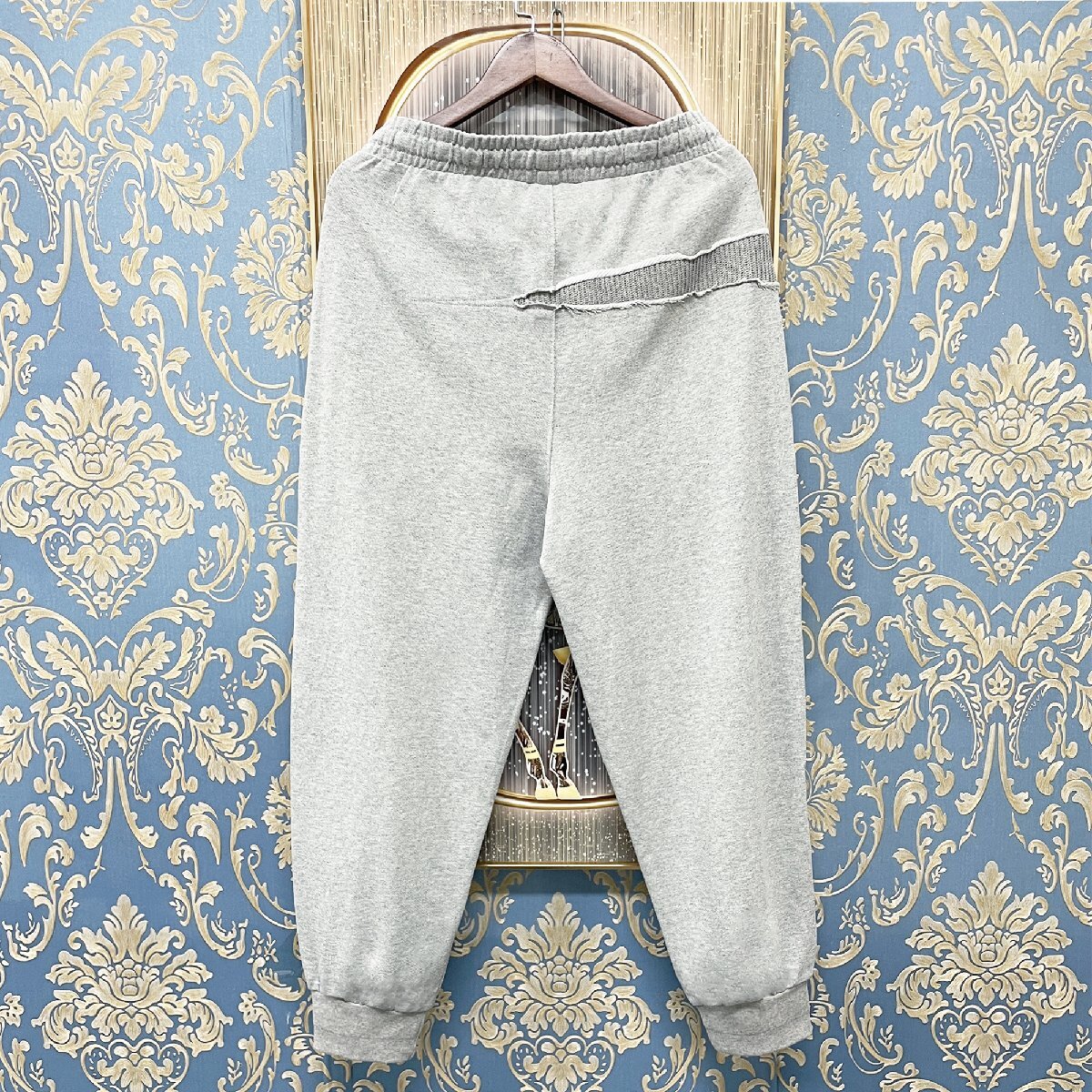  regular price 5 ten thousand *christian milada* milano departure * sweat pants * on shortage of stock hand elasticity . sweat plain unusual material switch piece . sport chinos usually put on spring summer 2XL