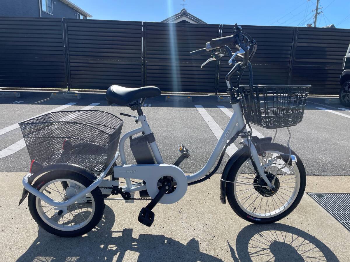  kai howe Japan Ashiraku Petit electric three wheel bicycle BEPN18-Ver1.3 KAIHOU. peace 6 year 4 month buy 