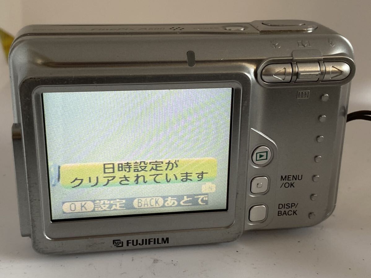 1円スタート FUJIFILM フジフィルム コンパクトデジタルカメラ Fine Pix A600 通電確認済み デジカメ シルバー_画像3