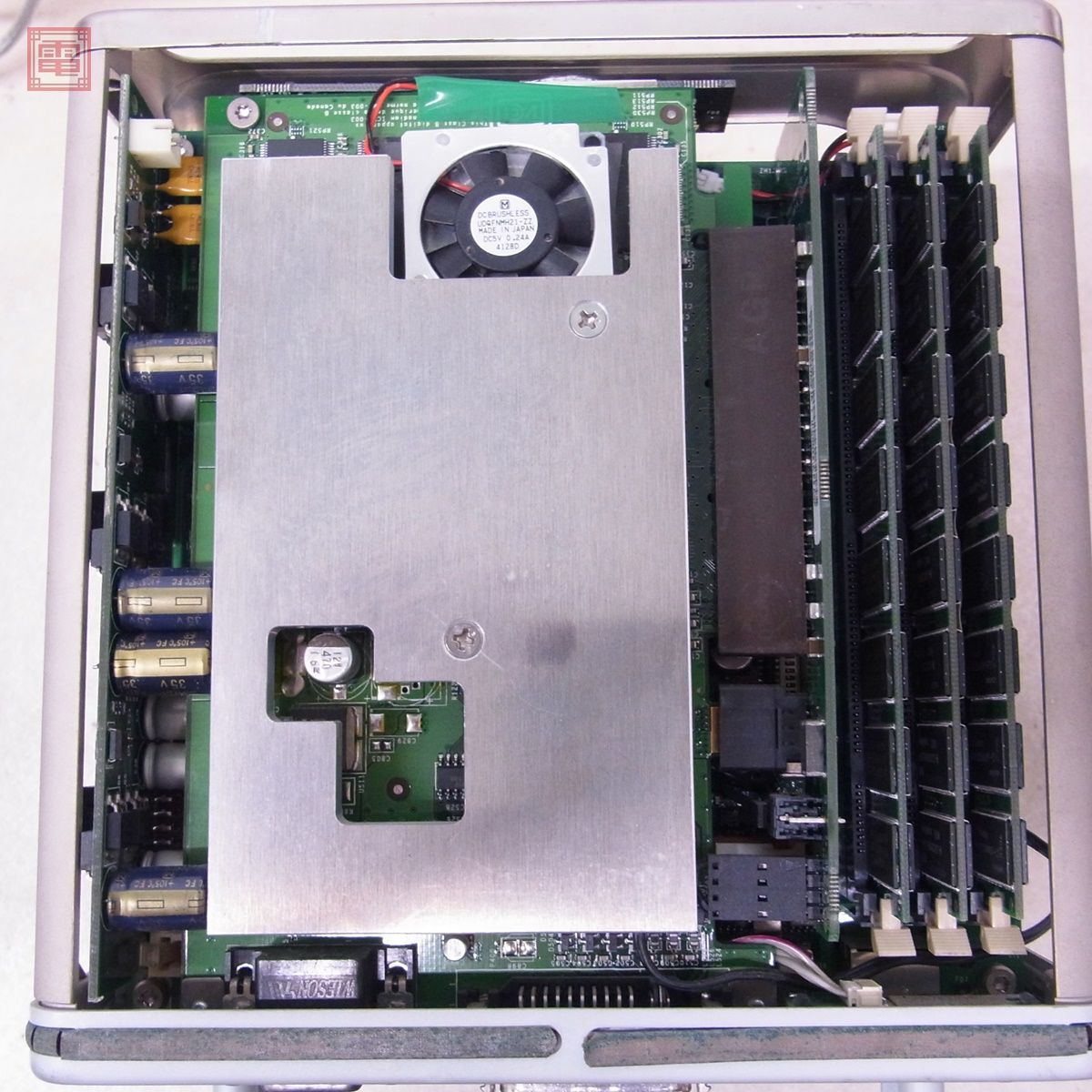 Apple Power Mac G4 Cube M7642J/A (M7886) 本体 キーボード・マウス・スピーカー・箱付 HDDなし アップル パワーマック 通電のみ確認【40の画像4