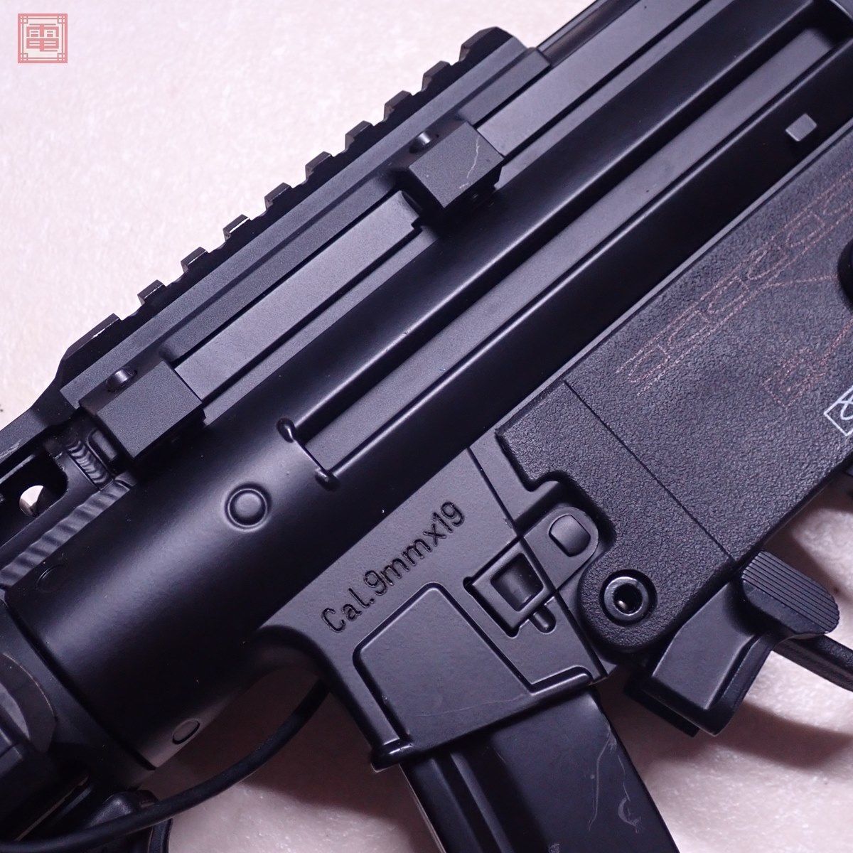 CYMA 電動ガン Enhanced エンハンスド MP5K PDWストック 電子トリガー 流速カスタム SUREFIREタイプ フラッシュライト付 現状品【20_画像5