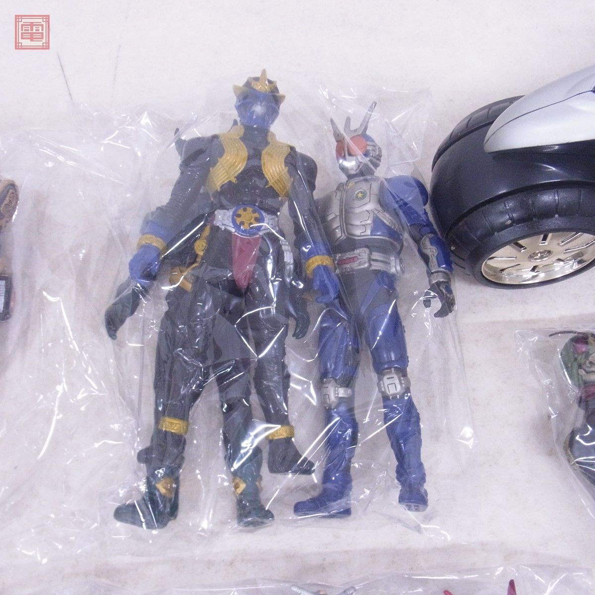 仮面ライダー クウガ/ブレイド/ギャレン/1号/ドレイク 他 フィギュア 等 まとめて大量セット ジャンク【20_画像4