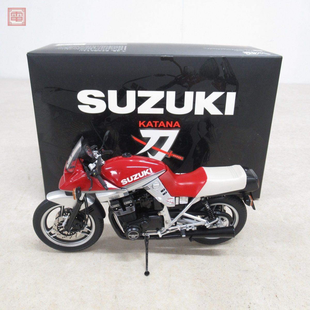 Yahoo!オークション - ウィッツ 1/12 スズキ GSX1100SE KATANA Yahoo!オークション - ウィッツ 1/12 スズキ GSX1100SE KATANA