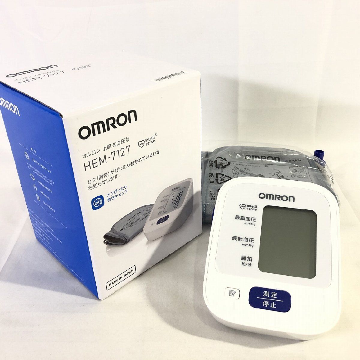 ■□《未使用》【OMRON】オムロン/上腕式血圧計 HEM-7127/白/10日保証/R3の画像1
