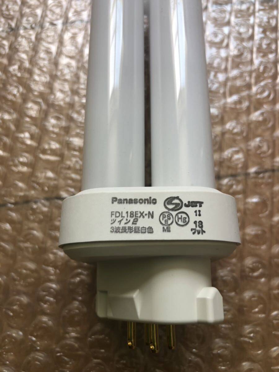  unused Panasonic Panasonic twin 2 fluorescent lamp 18W natural color daytime white color 10 piece set FDL18EX-N