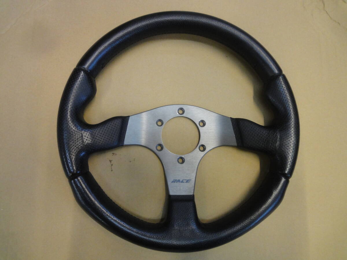 MOMO steering gear steering wheel leather RACE 32mm TYP D32 KBA 70142 Momo race small diameter beautiful goods!