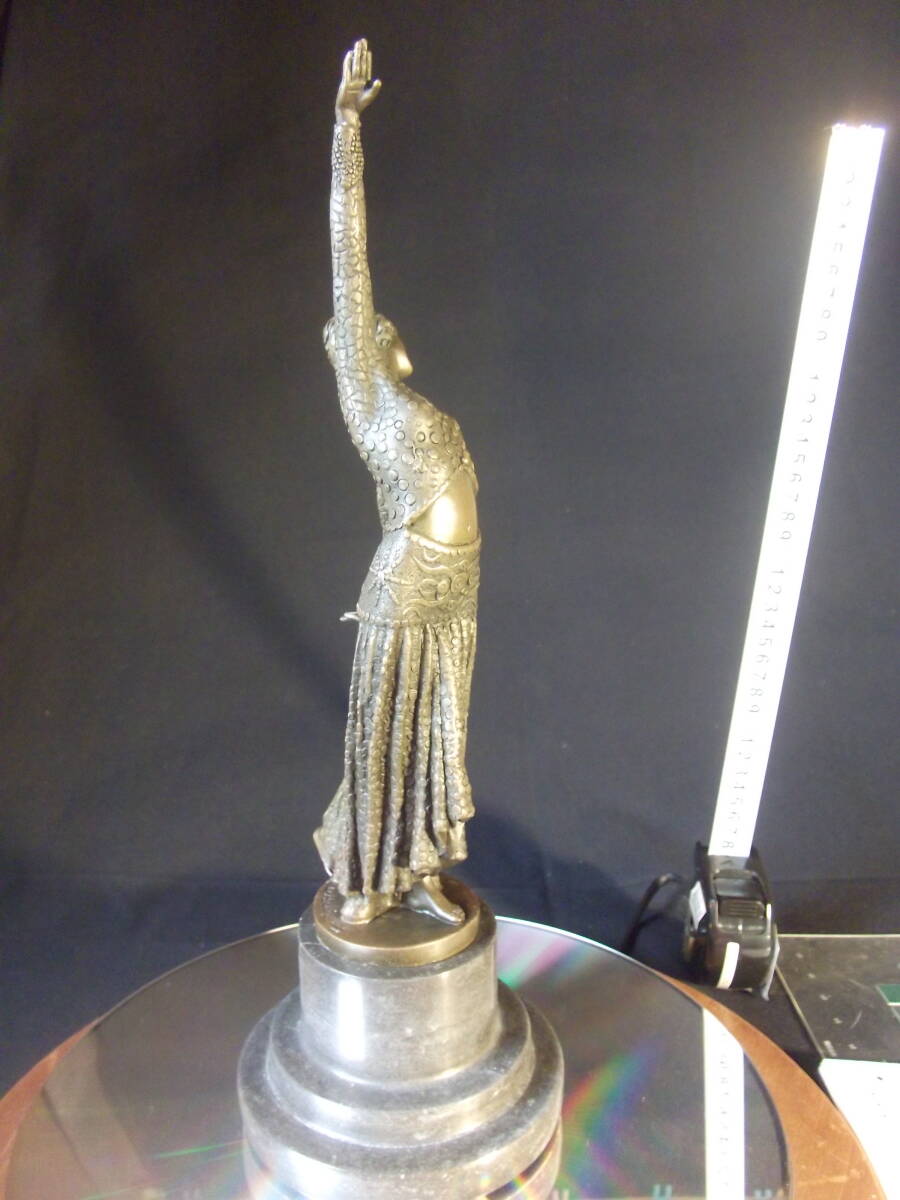 アールデコ★チパルス ダンサー・ ブロンズ彫刻像/大理石台/ D.H.Chiparus刻印有/青銅製/高３８㎝・重２．２kg/３・リアル・ドール銅像の画像5
