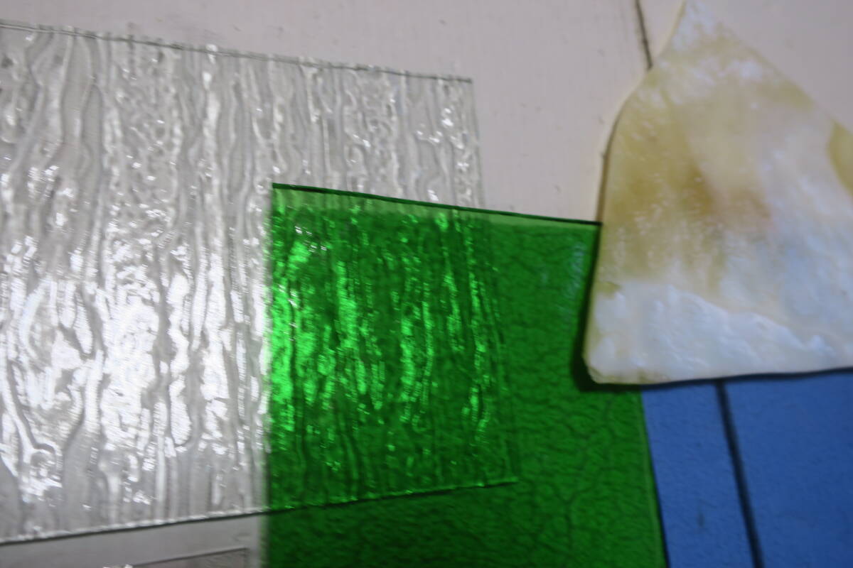 ★色ガラス 型板ガラス ステンドグラス 端材いろいろまとめて（5）の画像3
