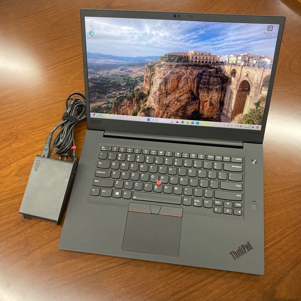 ◆Lenovo ThinkPad X1 Extreme Gen2 i7-9750H/16GB/512GB/GTX1650 withMax-Q Windows11_画像1