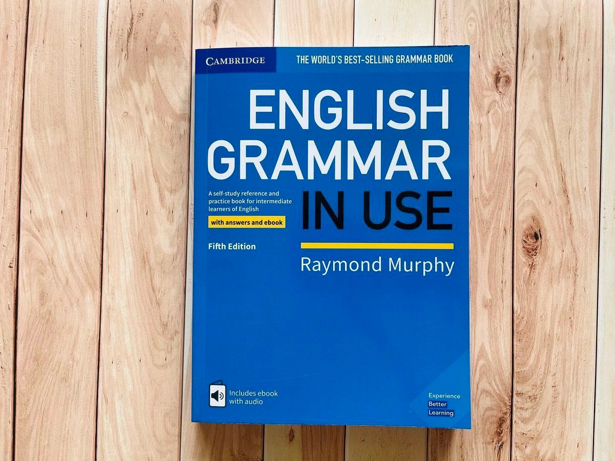 Cambridge ENGLISH GRAMMAR IN USE  3冊セット　新品　解答付 ESSENTIAL 英検　文法　洋書