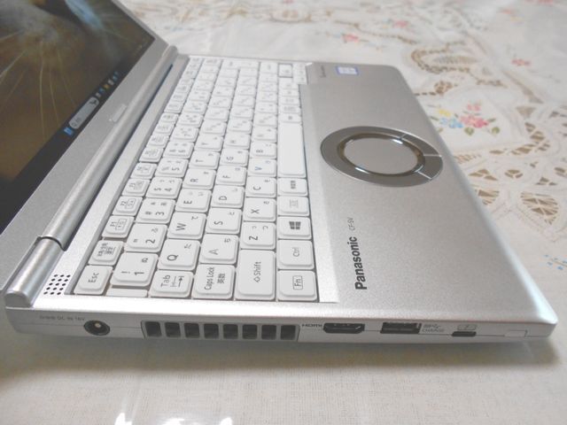 ★工場出荷状態＋ほぼ美品＋Win11＋アプリ★ Panasonic Let's note CF-SV8 Core i5/8GB/SSD256GB/Windows11 Pro/Office2021 NO,0506_画像4