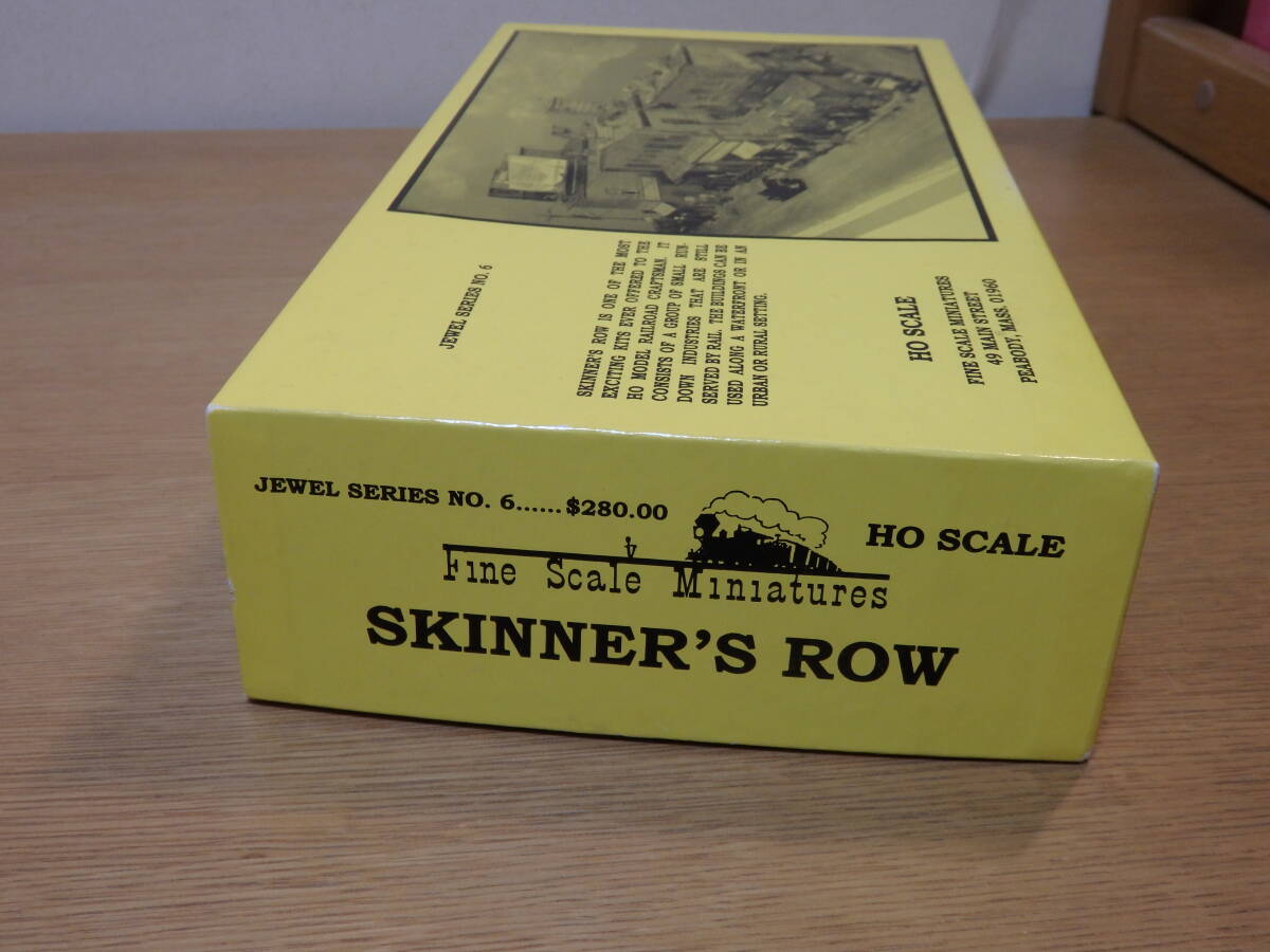 Fine Scale Miniatures ファインスケールミニチュア　1/87　HO　JEWEL SEIES NO.6　SKINNER'S ROW　キット　未組立品_画像2