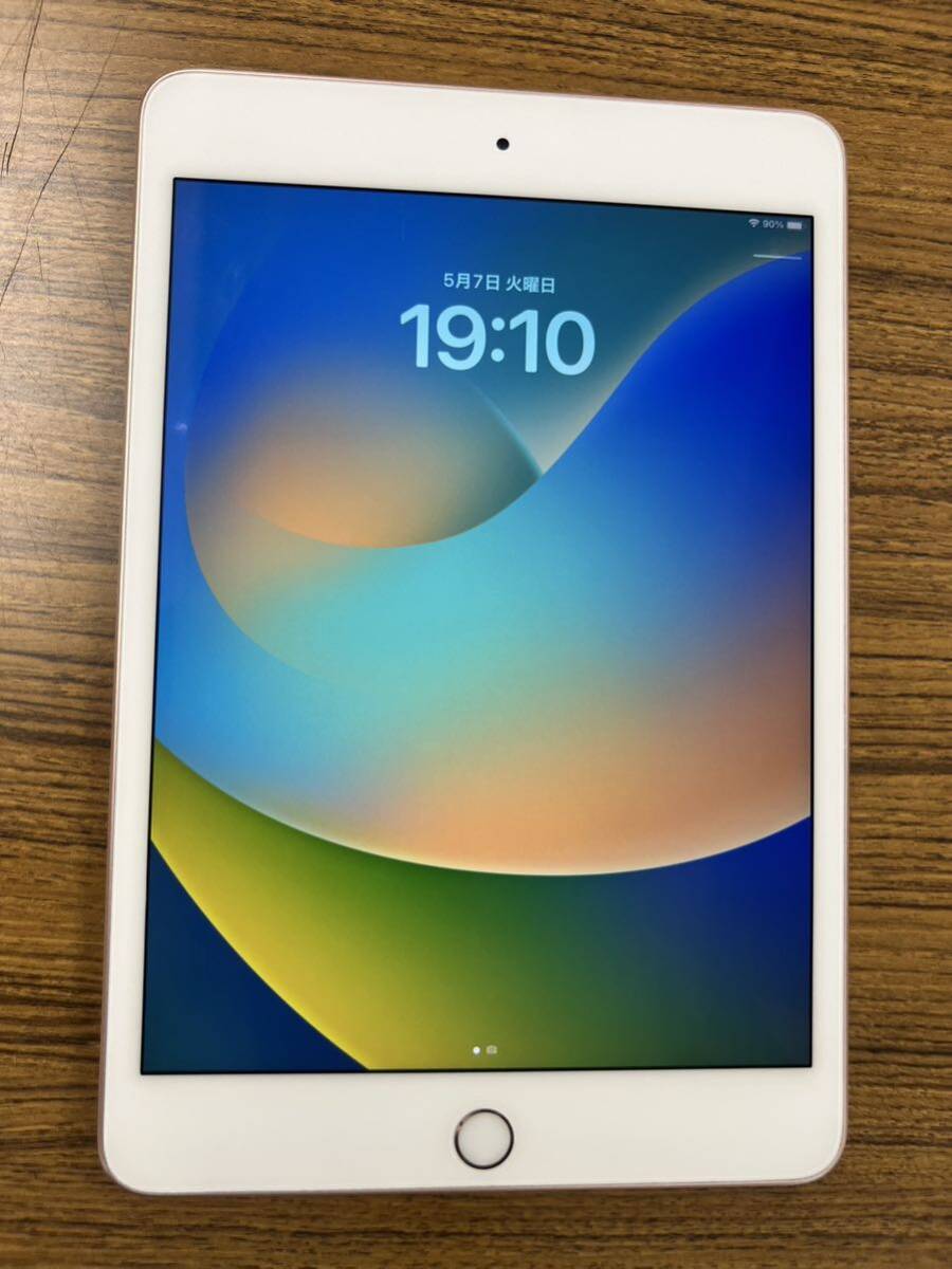 Apple iPad mini 第5世代 Wi-Fiモデル 64GB ゴールド MUQY2J/A_画像1