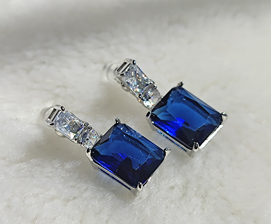 N241706*Bigstone*[ charm. blue ] charm . lustre * fashion feeling up * Europe and America very popular earrings 