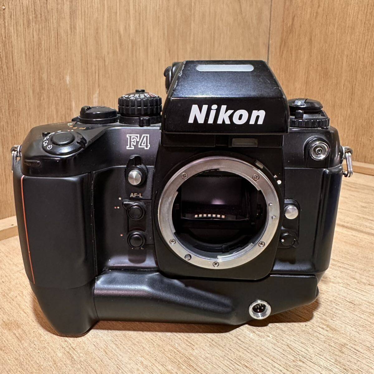 Nikon F4S F4 後期型 MB-21 35mm フィルムカメラ 一眼レフ ボディ オートフォーカス マニュアルフォーカス ブラック ワインダー _画像1