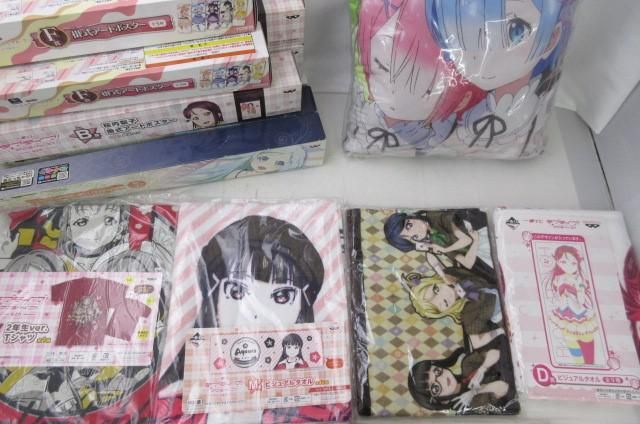 【同梱可】中古品 アニメ Re:ゼロから始める異世界生活 ラブライブ 他 クッション マフラータオル ポスター 等 グッ_画像3