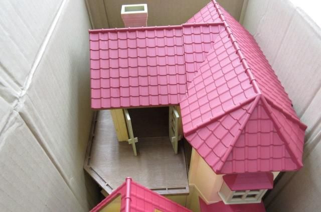 【まとめ売り 中古品】 ホビー シルバニアファミリー 赤い屋根の大きなお家 車 等 グッズセット_画像3