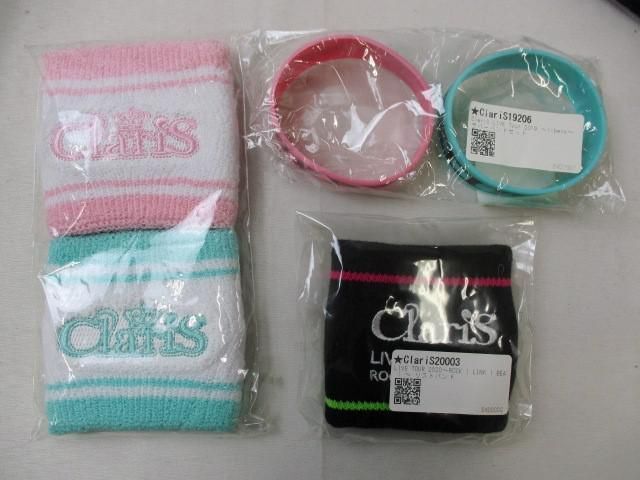 [ including in a package possible ] unopened artist Claris T-shirt wristband Raver band etc. goods set 