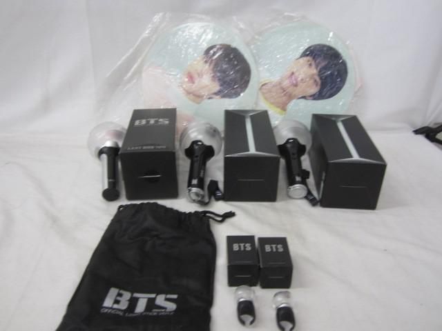 【同梱可】中古品 韓流 防弾少年団 BTS ペンライト VER.2 VER.3 うちわ フィンガーリング 等 グッズセット_画像1