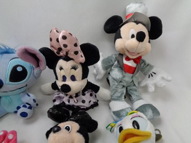 [ including in a package possible ] secondhand goods Disney Donald Mickey other . main .2021 Christmas etc. soft toy badge goods set 