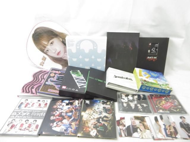 [ including in a package possible ] secondhand goods ..Stray Kids SVENTEEN NewJeans other CD DVD trading card 20 sheets and more "uchiwa" fan etc. goods set 