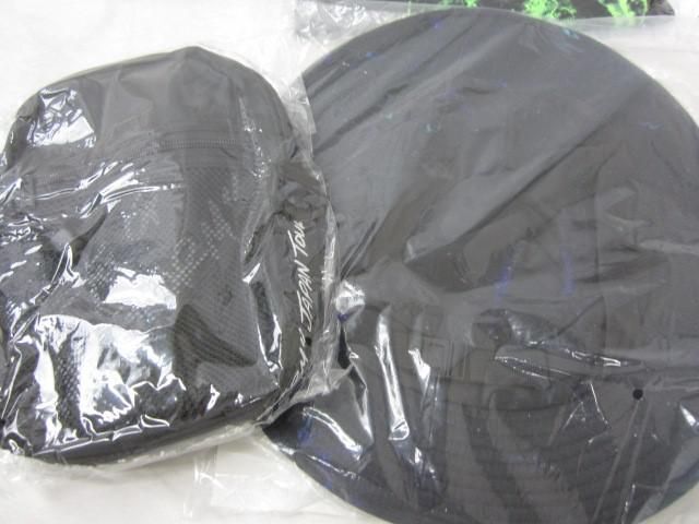 [ including in a package possible ] unopened ONE OK ROCK 2017 2020 2018 T-shirt shoulder bag cap etc. goods set 