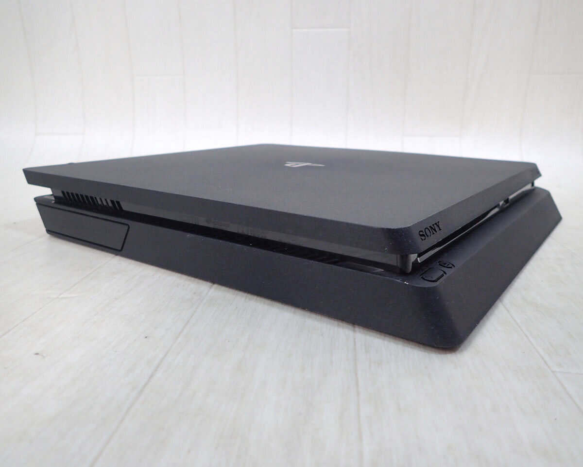 Sony PlayStation 4 500GB black CUH-2000A soft 1 pcs *MONSTER HUNTER WORLD set used D601