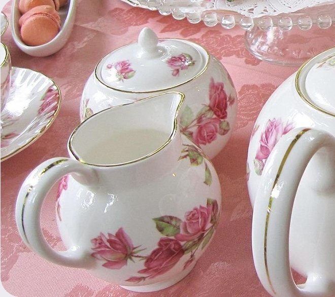 Aynsley エインズレイ　イギリス　洋食器　茶器　ミルクポット＆シュガーポット　バラ　薔薇　花柄　お祝い　プレゼント_画像1