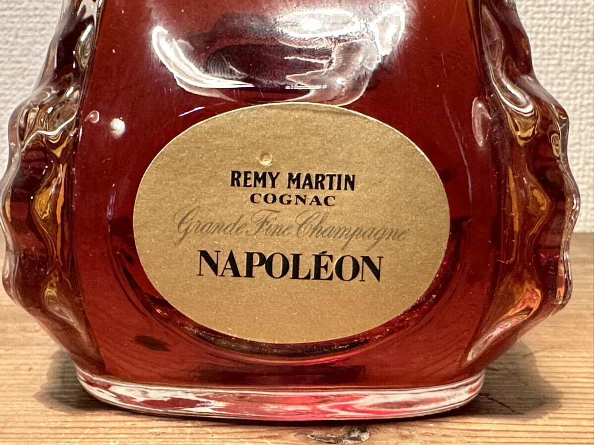 未開栓 『レミーマルタン ナポレオン カラフェ』 古酒 REMY MARTIN NAPOLEON CARAFE COGNAC デキャンタ コニャック 700ml 替え栓 現状品_画像3