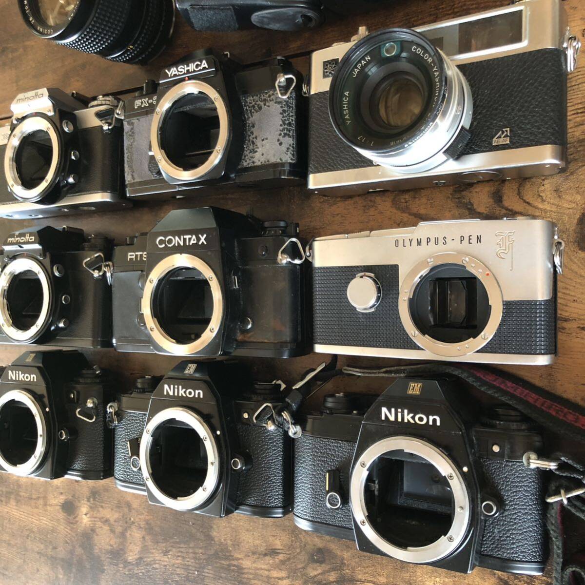 まとめ フィルムカメラ 9台 レンズ2個 セット / MINOLTA XD YASHICA FX-3 OLYMPUS PEN-F Nikon ニコン EM アクセサリー #8171の画像3