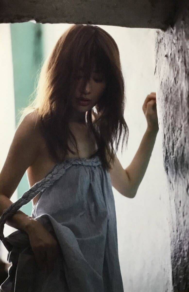 ☆ 松本まりか 写真集 月刊 松本まりか・汀 美女 美尻 セクシー スレンダー グラマー 美脚 女優 送料230_画像7