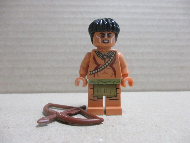 レゴ ミニフィグ 原住の戦士 弓矢付き インディ・ジョーンズ 新品の画像1