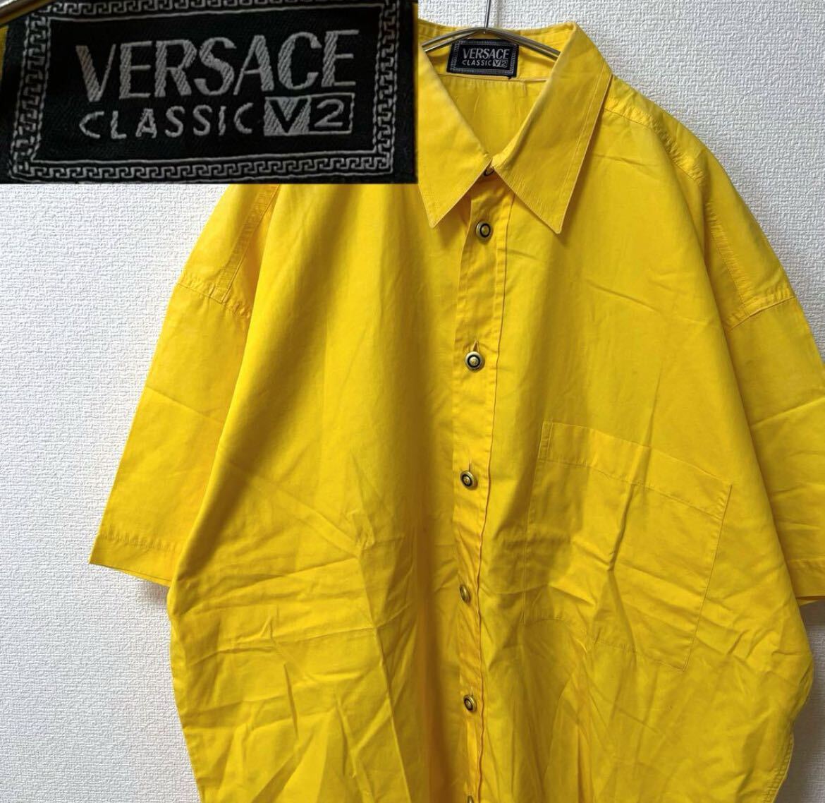 VERSACE CLASSIC V2 ヴェルサーチ 半袖シャツ Ｍサイズ　半袖 シャツ _画像1