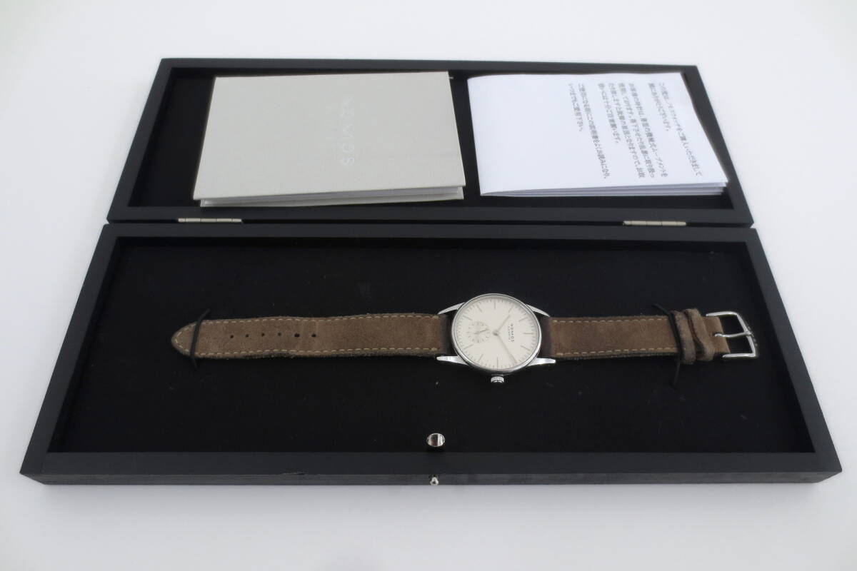 ドイツ製 NOMOS ノモス Orion オリオン 33mm 手巻き ボーイズ 腕時計 OR1A3SW233 324 GLASHTTE Made in Germany 中古 USED 機械式 Watch_画像2