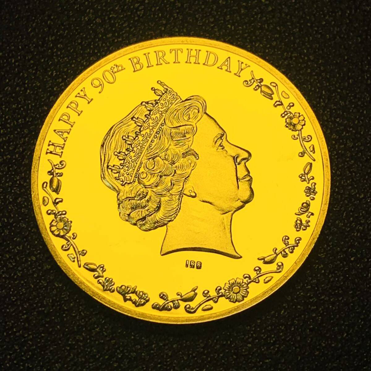 金貨　古銭　イギリス　2016年　エリザベス二世女王　90歳誕生日記念　カナダエディション　記念メタル　ケース付き　硬貨　コイン_画像2
