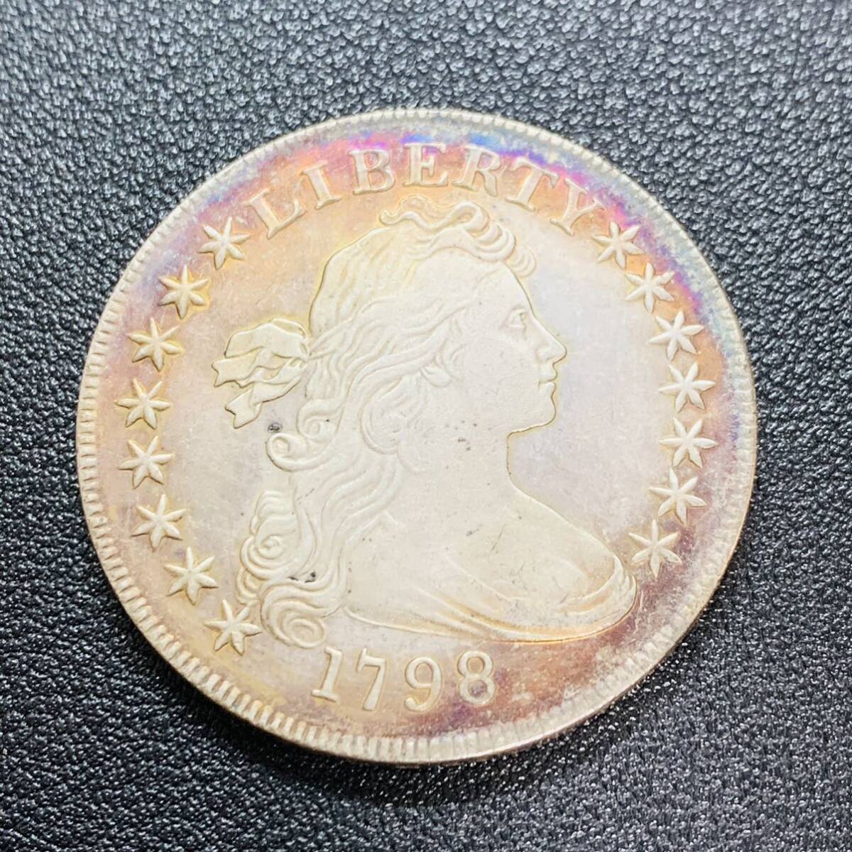 銀貨　古銭　アメリカ　1798年　自由の女神　リバティ　星の数・13　イーグル　1ドル　大型　コイン　硬貨_画像1